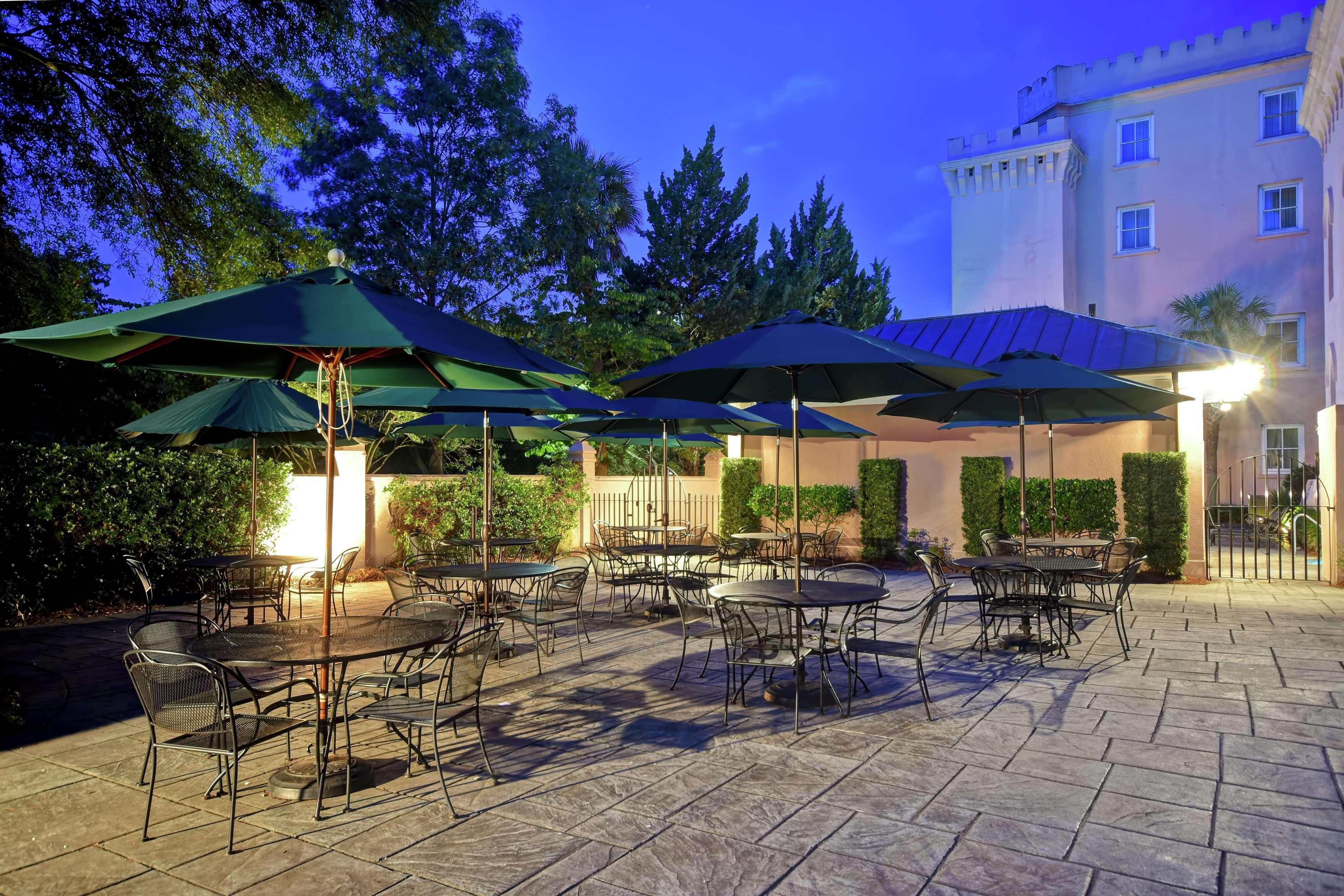Embassy Suites Charleston - Historic District Екстериор снимка