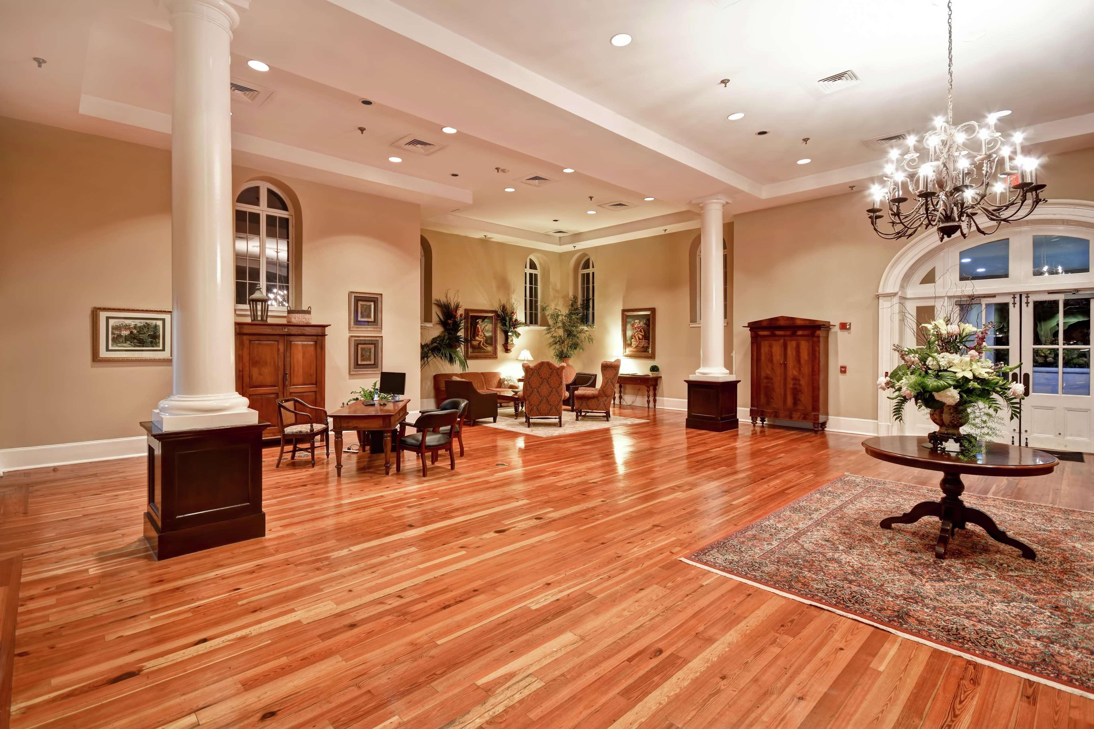 Embassy Suites Charleston - Historic District Екстериор снимка