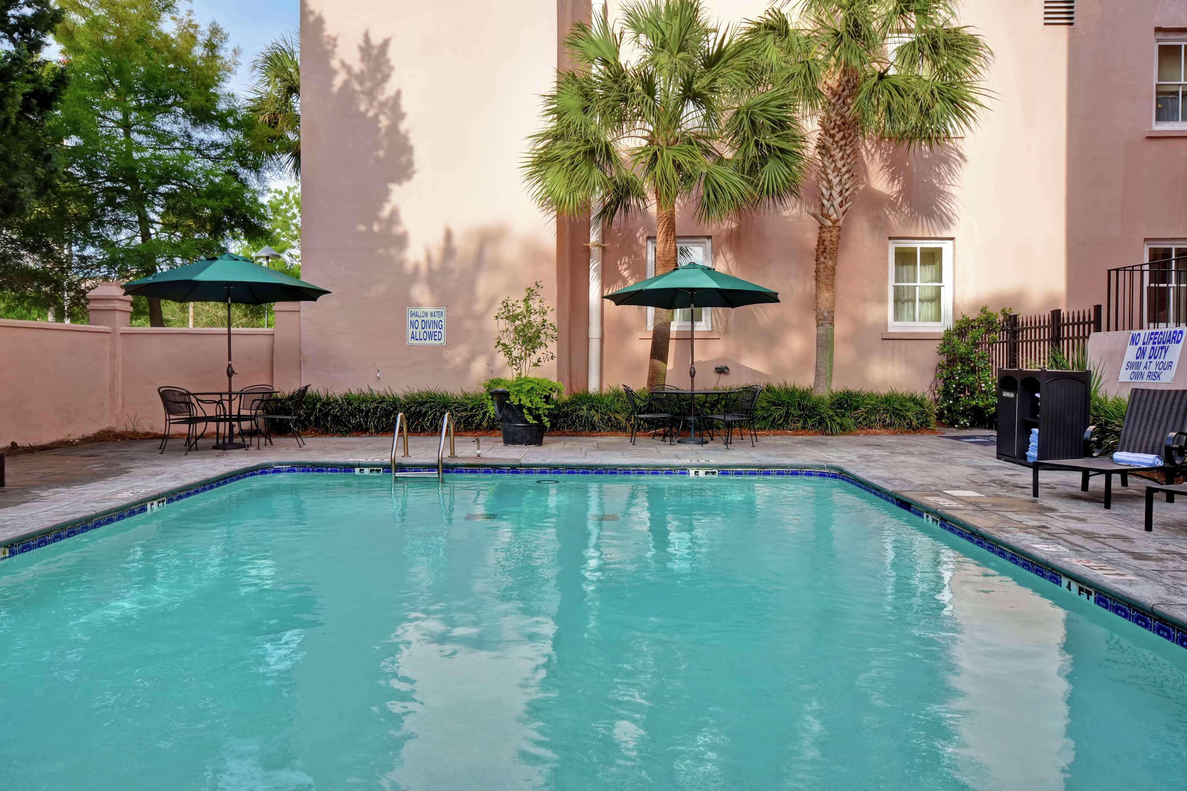 Embassy Suites Charleston - Historic District Екстериор снимка