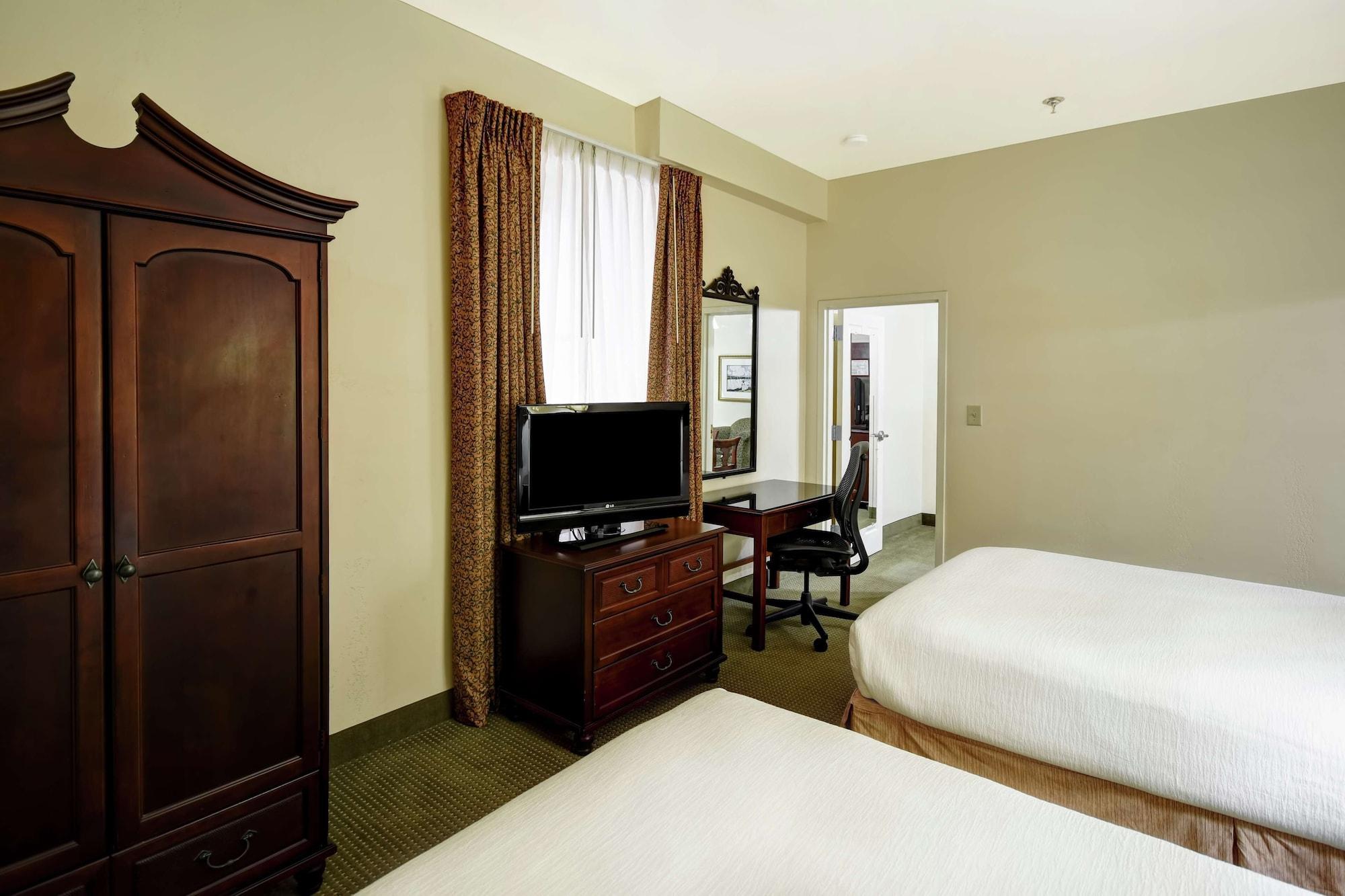 Embassy Suites Charleston - Historic District Екстериор снимка