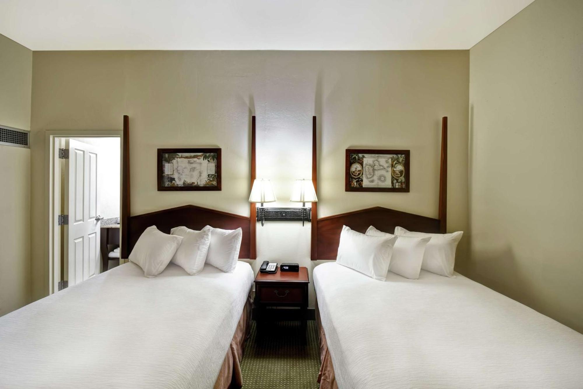Embassy Suites Charleston - Historic District Екстериор снимка