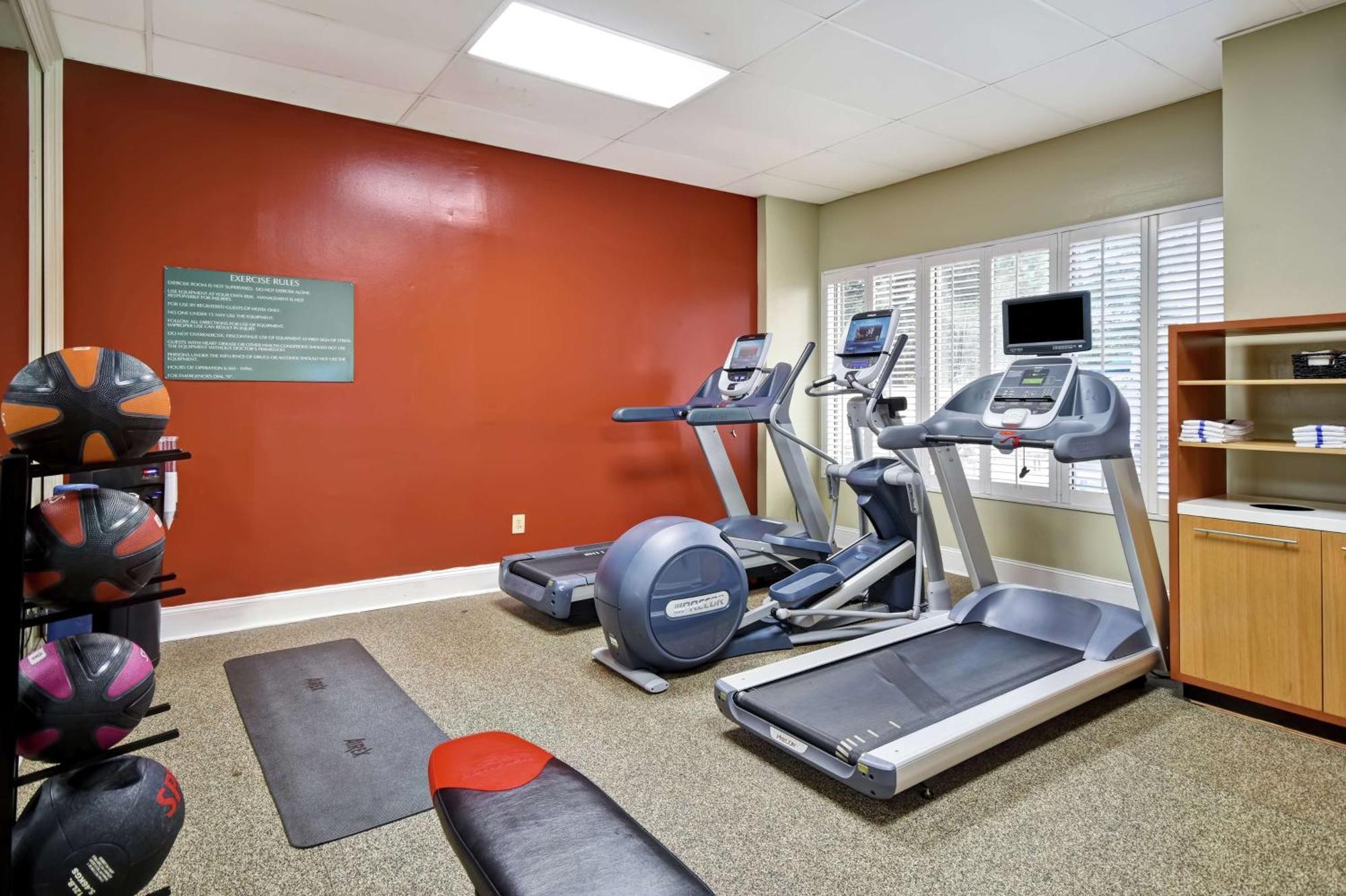 Embassy Suites Charleston - Historic District Екстериор снимка